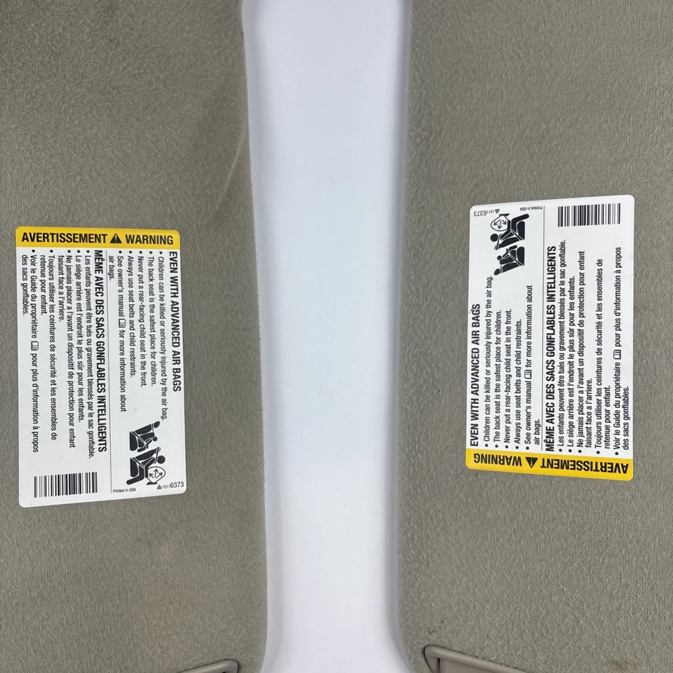 03-07 Chevy GMC Silverado Sierra Tahoe Suburban Yukon Juego de parasol OEM Foto 2 de 4