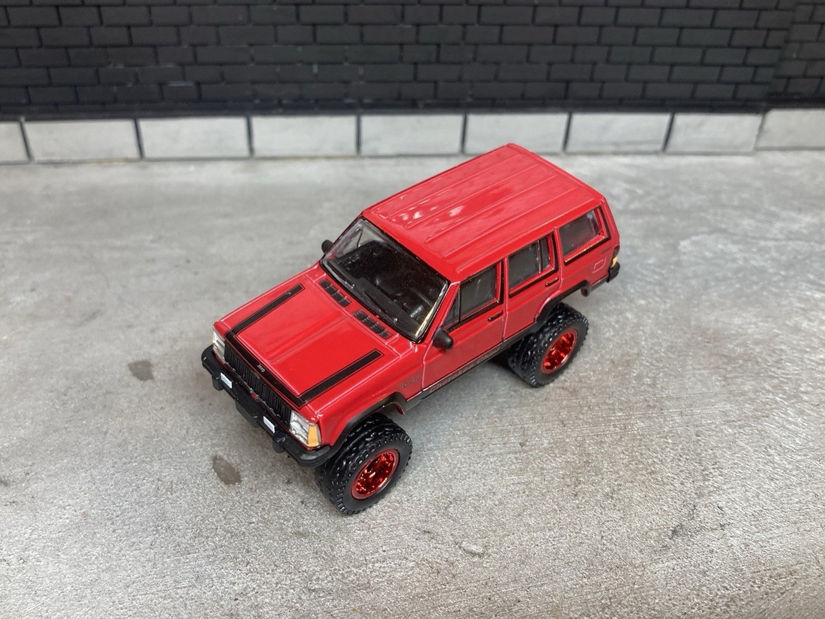 1984 Jeep Cherokee Lifted 4x4 Truck 1/64 Diecast Custom Off Road