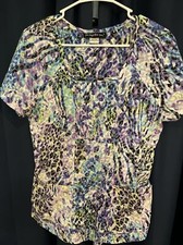 LA Rose Scrubs Print top, size Small