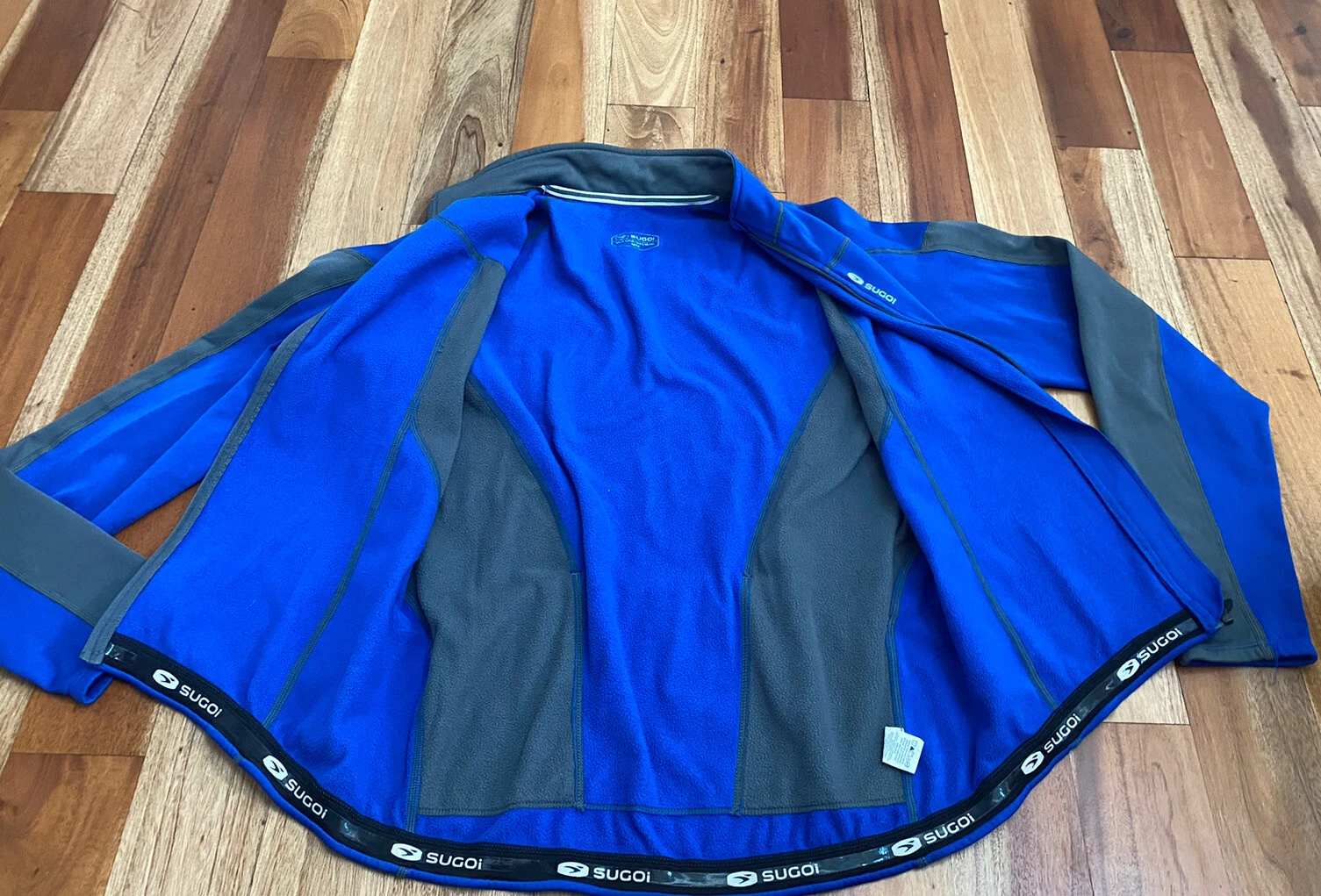 sugoi long sleeve full zip knit biking jacket