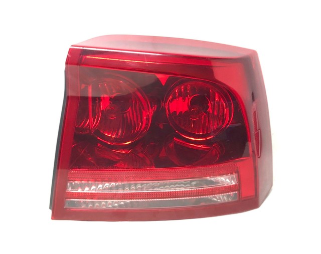 Rear Right/Passenger Tail Light Assembly Dodge Charger 2006 2007 2008