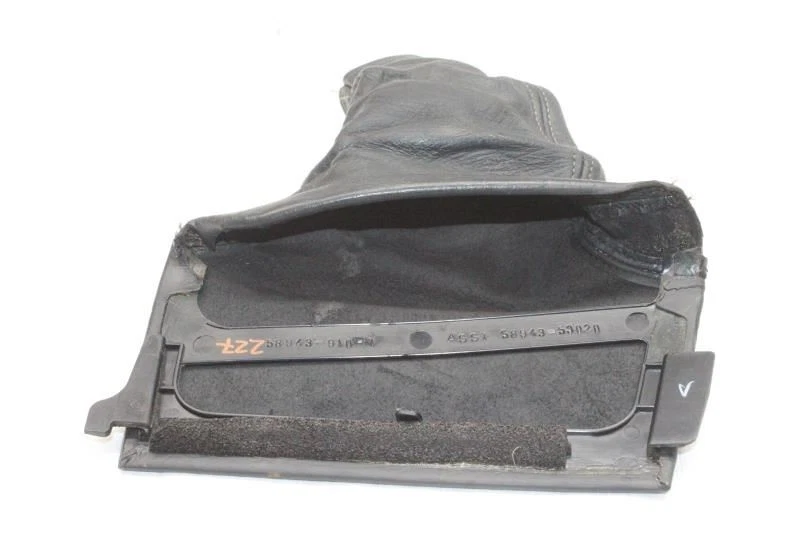 2002 LEXUS IS300 XE10 SEDAN #227 EMERGENCY BRAKE LEATHER BOOT - Image 2 of 4