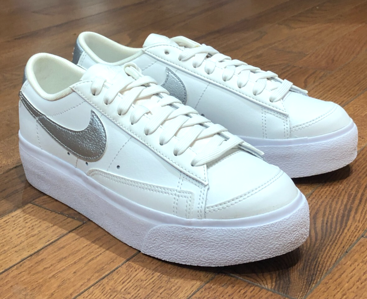 NEW* Women's NIKE BLAZER LOW SUMMIT WHITE/METALLIC SILVER (DQ7571