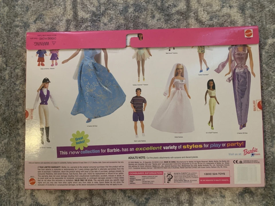 NUEVO MATTEL 2001 MUÑECA BARBIE 6 CONJUNTO DE REGALO DE MODA - 6 TRAJES CON ZAPATOS #68073 - Foto 2 de 2