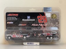 Action 1:64 - #29 Kevin Harvick Goodwrench Stock Car, Crew Cab & Open Trailer