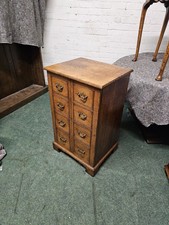 ANTIQUE/REPRODUCTION SOLID OAK DISTRESSED MEDIA/STORAGE CABINET/DUMMY CHEST UNIT