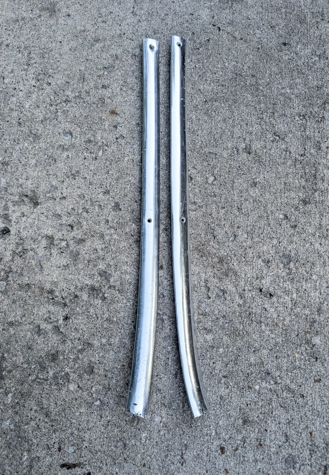 Chevrolet Impala Belair 1959 1960 2 piezas interior parabrisas techo moldura con clips Foto 4 de 4