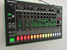 Roland TR8