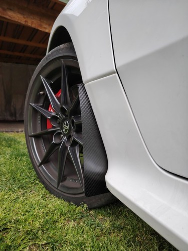Paraspruzzi Anteriori Coppia Per Yaris Gr Mk1 Mk2 In carbonio Plug&play - Picture 3 of 5