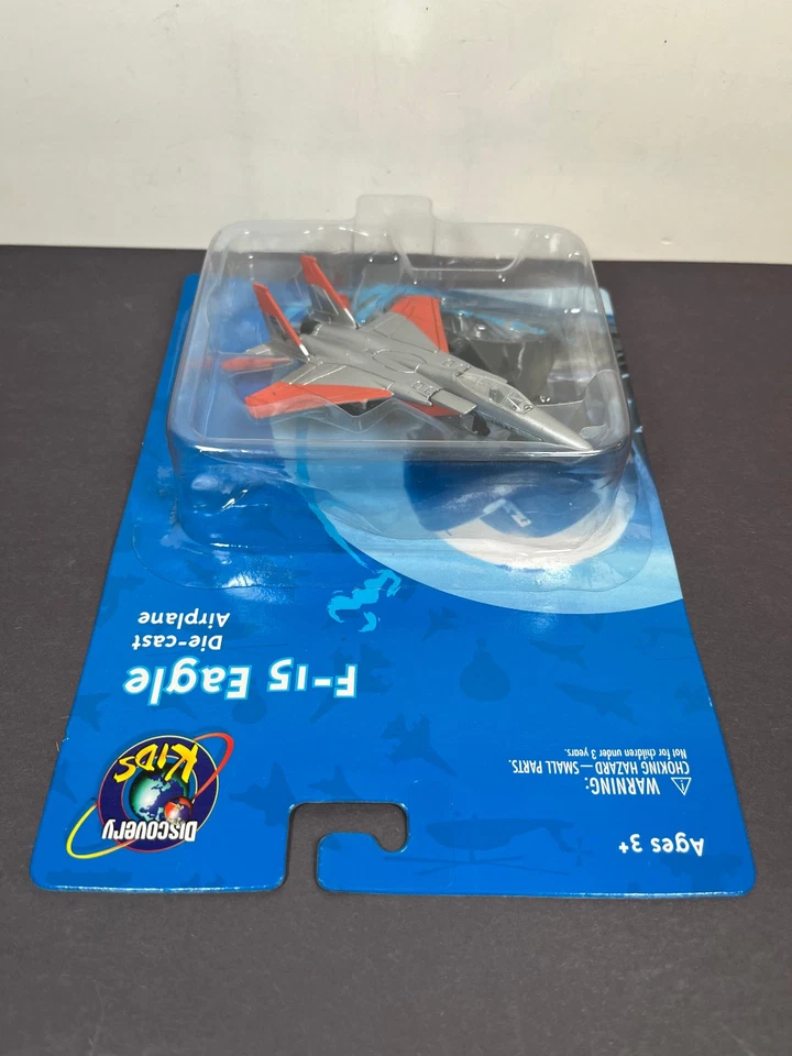 Avión de avión fundido a presión Maisto Discovery Kids F-15 FALCON 2000 Foto 4 de 4