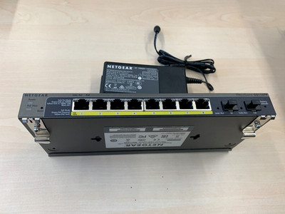Netgear GS110TP PoE Switch inkl. Montageclips für DIN 35 Hutschiene