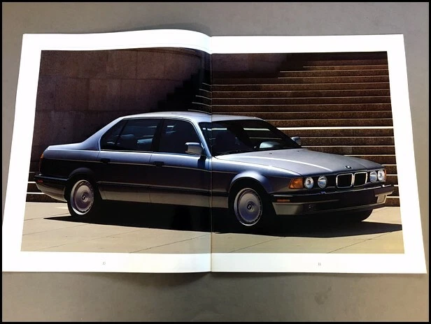 1988 BMW 750iL 44-page BIG Original Car Sales Brochure Catalog Foto 3 de 4