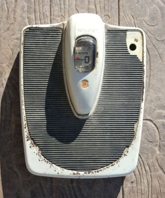 Vintage Detecto Bathroom Scale 1950s Bubble View - 250lbs Shabby Chic Farmhouse