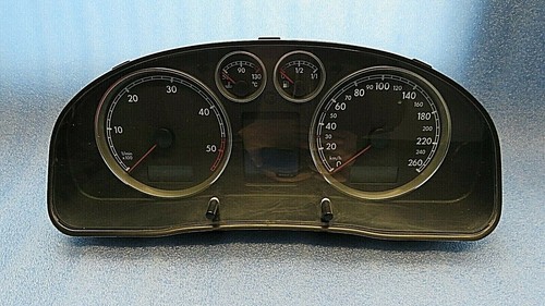 VW Passat B5 - Tacho Tachometer Kombiinstrument Cluster / 3B0920829A VDO ##S-128