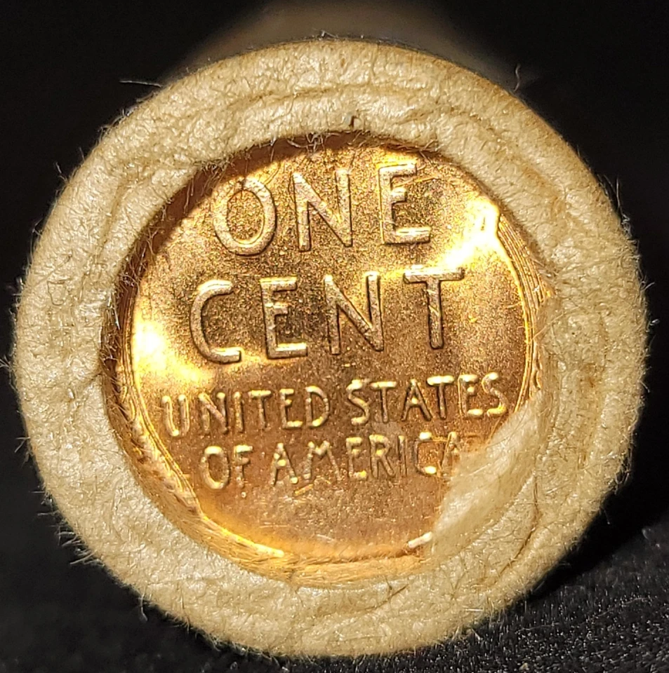 ESTATE!! UNSEARCHED!! Wheat Cent Roll With Old Silver Coin & BU Wheat Tails Ends - Image 2 of 3