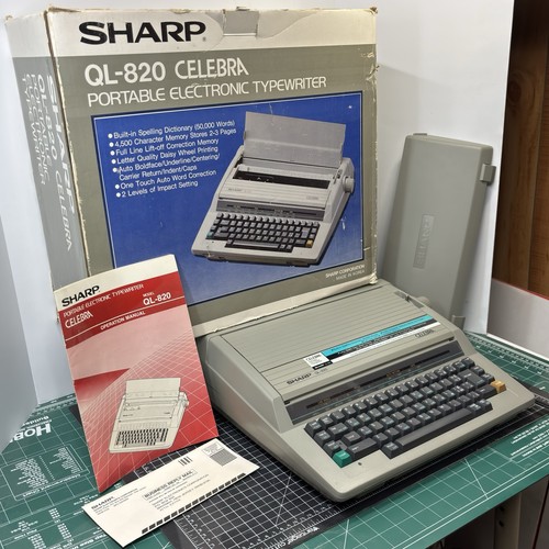 Sharp Celebra QL-820 Portable Typewriter Made In Korea 16" w/ Box And Manual - Picture 2 of 16