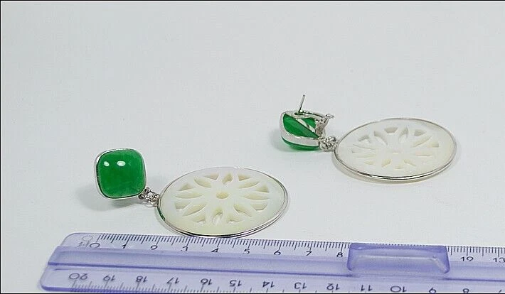 ORECCHINI IN ARGENTO 925 CON GIADA VERDE QUADRATA  E MADREPERLA TONDA   AGHT 056 - Immagine 3 di 3