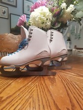 Jackson 450 Womens Ice Skates With Mark 1