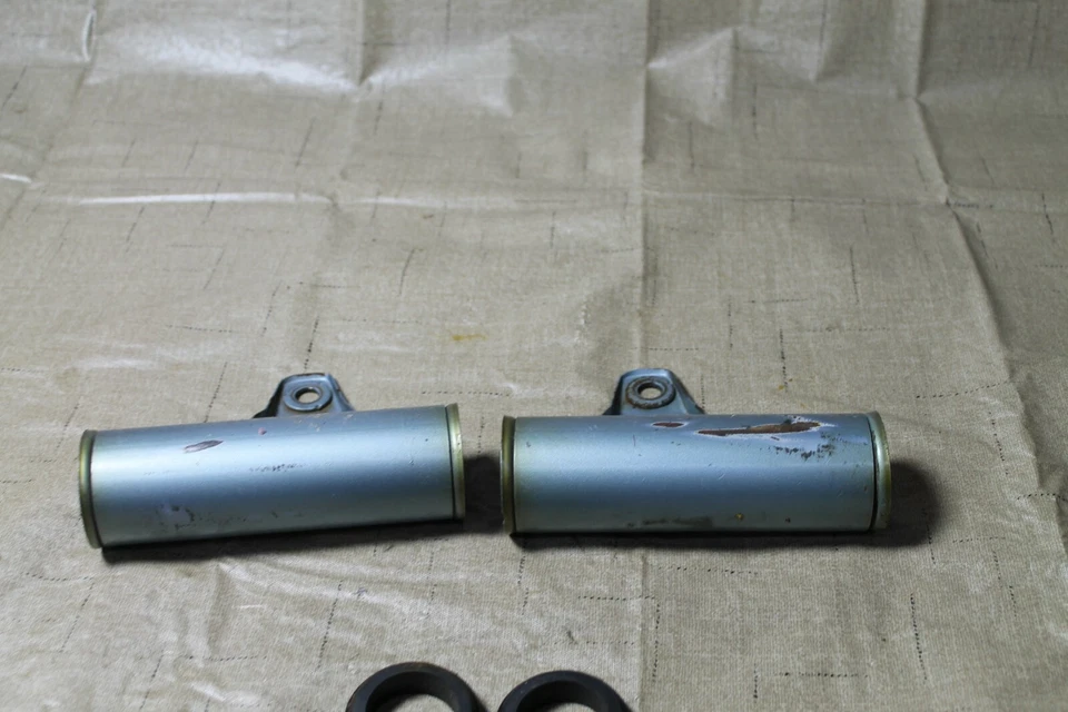 Par de faros horquilla oreja Moto Guzzi V50 II 1980 Foto 4 de 4