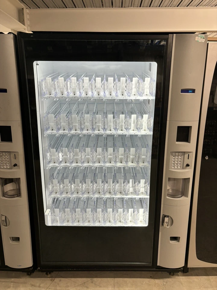 Vending Machine Bemax 4 45 Selection Complete Used Working NAYAX + Coin Mech - Image 3 of 4