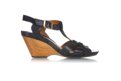 clarks artisan wedge shoes