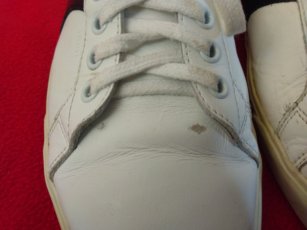 Celine Paris TRIOMPHE 300B68 White/Black Leather Low Top Celine Paris TRIOMPHE 300B68 White/Black Leather Low Top