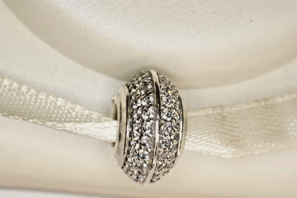 Pandora Charm silber Funkelnder Pavé cz. weiß 798066CZ - Bild 4 von 4