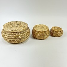 Image of Set of 3 - Wicker Baskets with Lids - Round Woven Seagrass Baskets