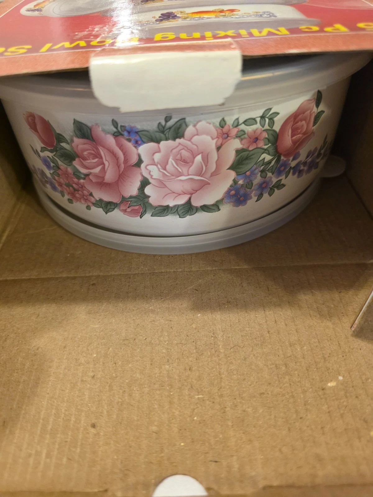 Mixing Bowl 5 Piece Set w/Lids Metal/Enamel Floral Nesting Bowls Vintage
