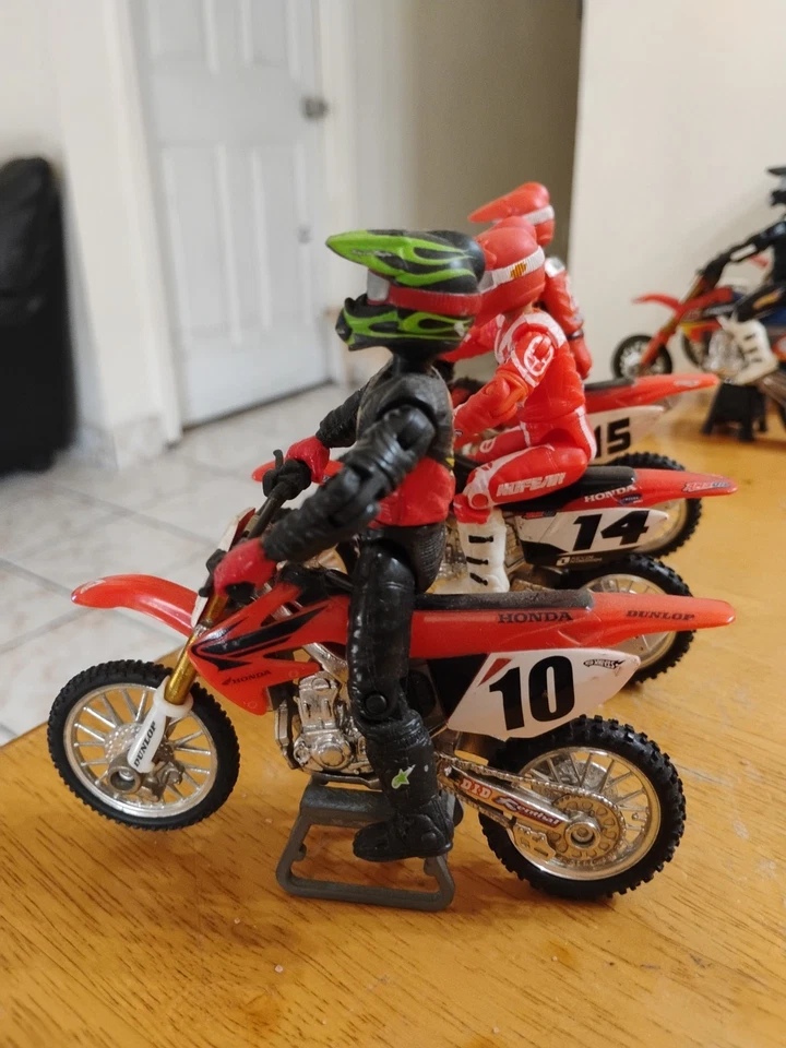 Hot Wheels Moto X Honda Lot - Image 4 of 4