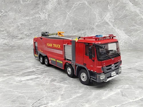 1/43 JIEDA FIRE Mercedes Fire Vehicle - Picture 4 of 7