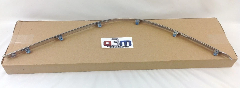 2003-2011 Lincoln Town Car LH Driver Side Front Bumper Chrome MOULDING OEM New - Image 2 of 3