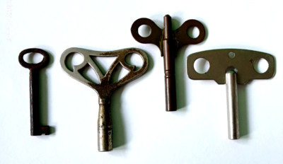 Lot of 4 Antique Clock Keys Wind Up, all hollow Shafts