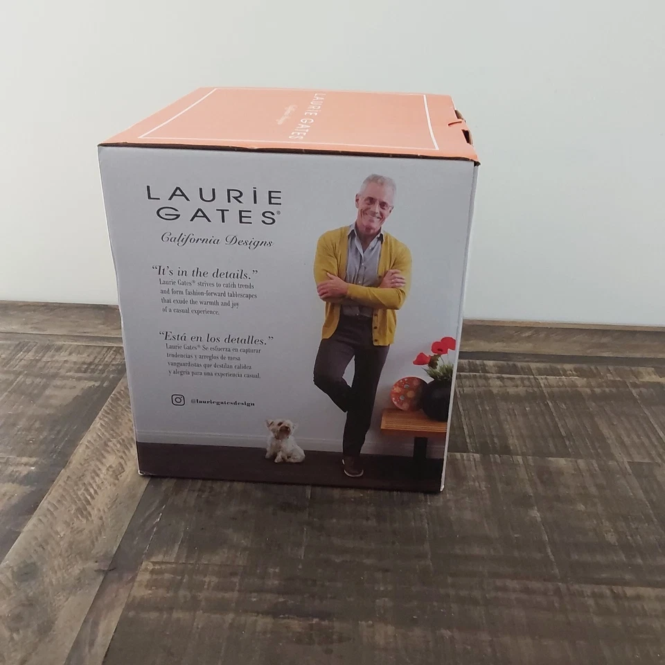 Laurie Gates California Designs 12 Piece Quinterra Melamine Dinnerware Set  - Image 3 of 3