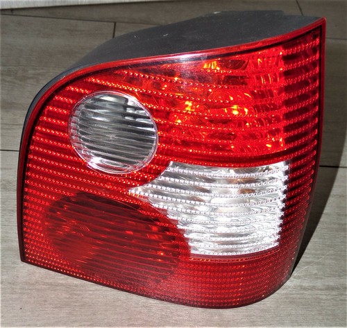 VW Polo 9N1 AZQ BJ´04 Rücklicht Rückleuchte Heckleuchte rechts 6Q6945096G