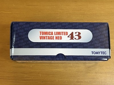 Tomica Limited Vintage NEO LV-N43 03a Elgrand Fire Command Vehicle