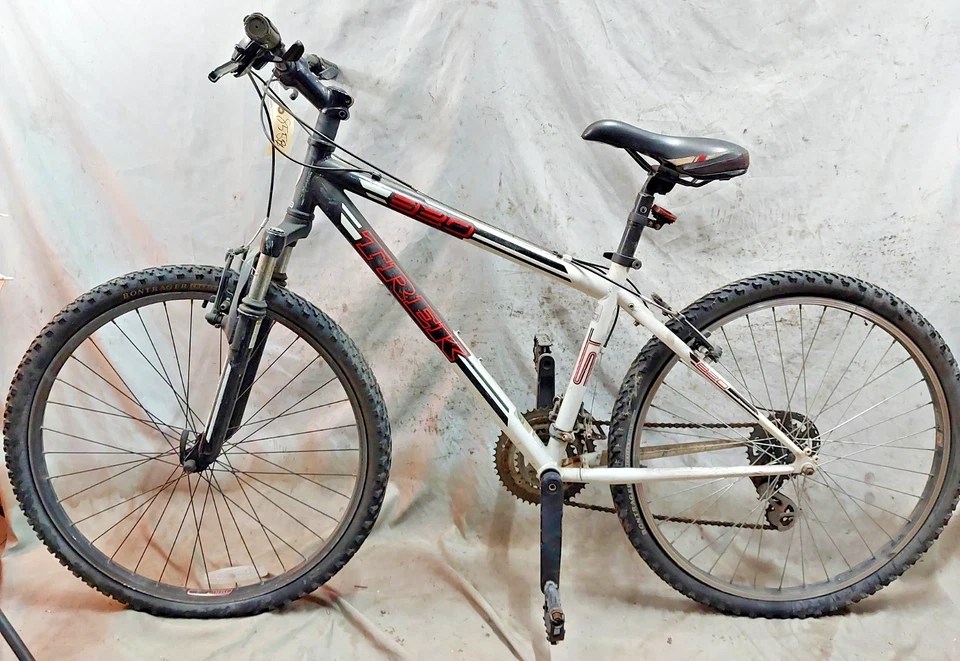 08' Trek 820 MTB Bike 16" Small Hardtail Front Suspension Steel Shimano Commuter - Image 2 of 4