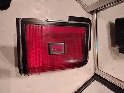 1988 OLDSMOBILE CUTLASS CIERA TAIL LIGHT ASSEMBLY (RH) PASSENGER SIDE