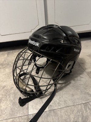 Reebok  Ice Hockey Helmet BLACK w Cage Size: 9