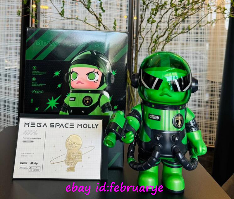 POP MART MEGA SPACE MOLLY The Lamborghini Astronaut 400 POP MART MEGA SPACE MOLLY The Lamborghini Astronaut 400