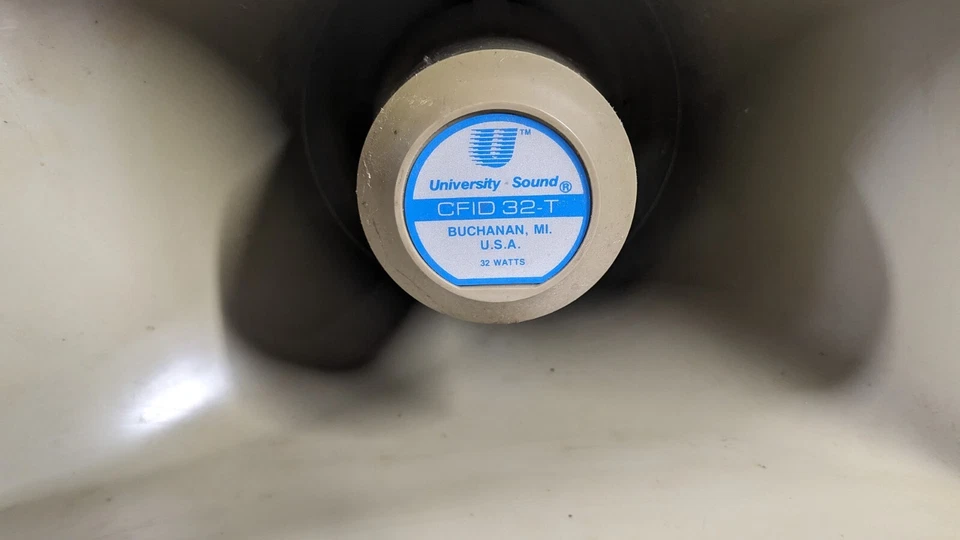 Electro-Voice / University Sound CFID-32T PA Horn UNTESTED FOR PARTS CONDITION  - Image 3 of 4