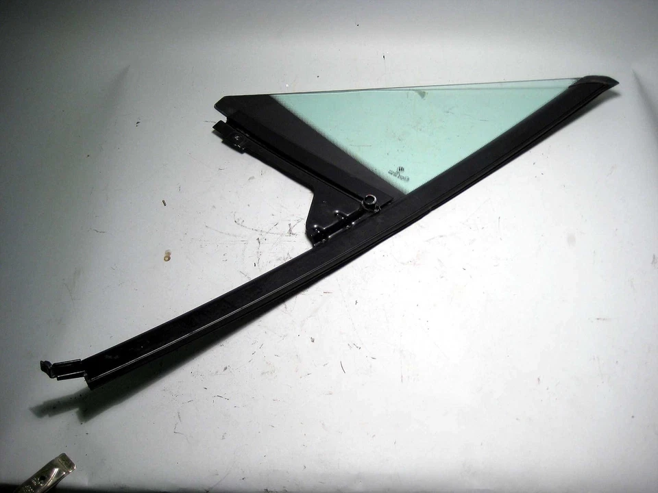 BMW Z3 Roadster 1996-2002 puerta delantera derecha pasajero cuarto ventana fabricante de equipos originales usado Foto 2 de 3