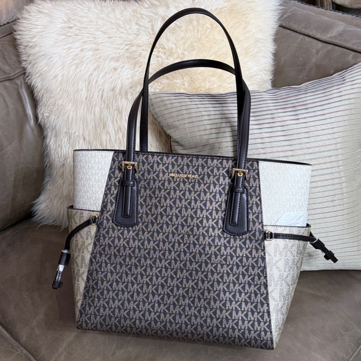 MICHAEL KORS VOYAGER LARGE TOTE LOGO SIGNATURE MK BAG BROWN MULTI