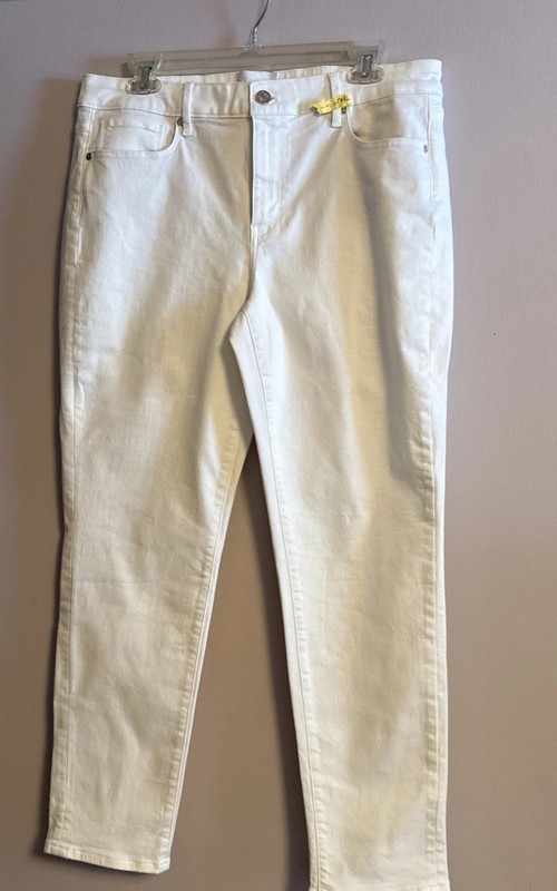 White House Black Market Girlfriend Jean size 10 White Mid Rise Straight WHBM 