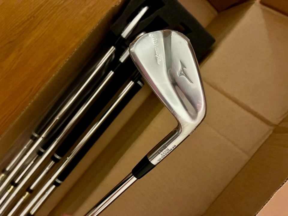 Mizuno Pro 241 3-PW (8 Irons) (NEW) , DG S300, Std Length & Lie, GP Std
