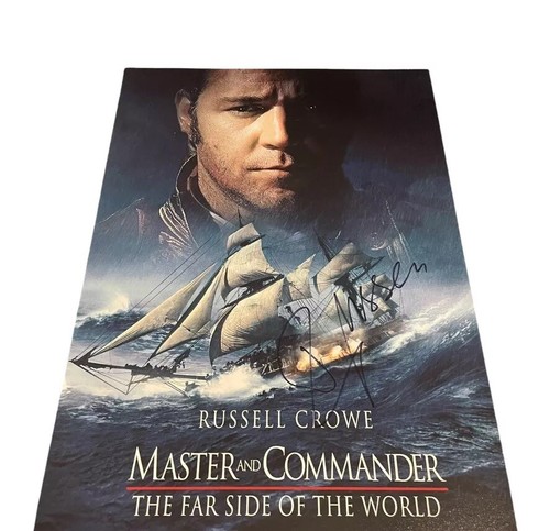 RUSSELL CROWE SIGNED AUTOGRAPH 12x18 MASTER COMMANDER PHOTO POSTER PROOF BECKETT - Picture 3 of 7