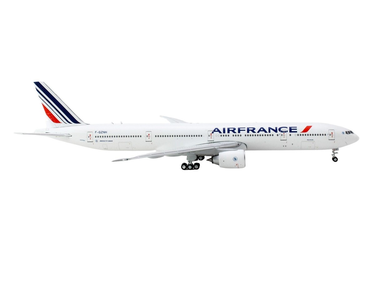 Geminijets1/400AIRFRANCE BOEING777−300ER Gemini Jets 1:400 Diecast Air France Boeing 777-300ER F-GZNL