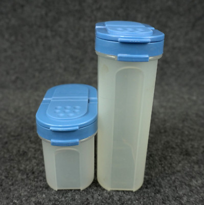 Tupperware #1846 & #1843 Modular Mates Set of 2 Spice Shakers Blue Top Lid USA