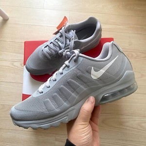 mens invigor trainers