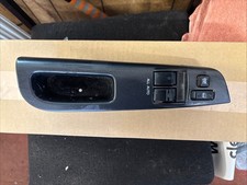 TOYOTA COROLLA 2 X GANG ELECTRIC WINDOW SWITCH 2004 BREAKING CAR FOR SPARES